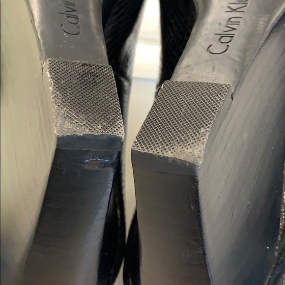 Calvin Klein black snake Saxton wedge heels - Picture 7 of 7